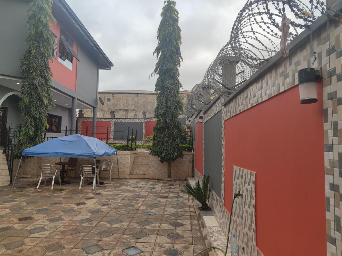 Hotel Appart B4U Yaounde Exterior photo